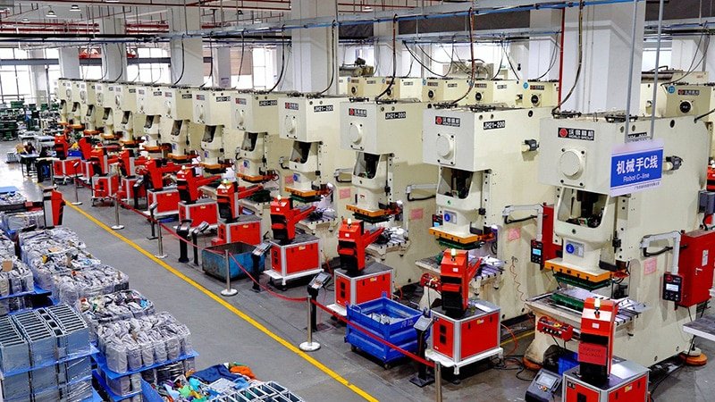 Automated production line in a Chinese factory showing the manufacturing capacity of verified suppliers