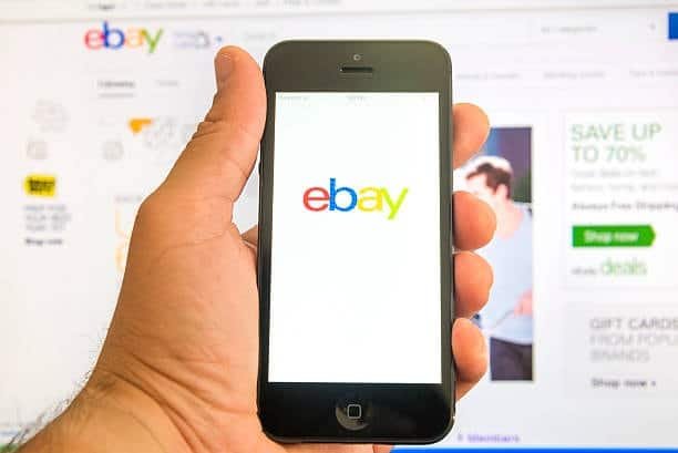 eBay.de webpage showing seller login and shipping policy sections.